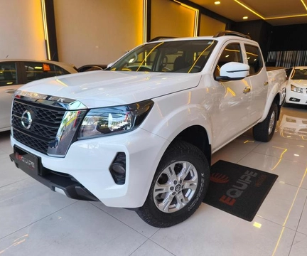 Nissan Frontier 2023 Branco — foto 1 de 3