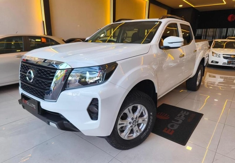 Nissan Frontier 2023 Branco — foto 1 de 3