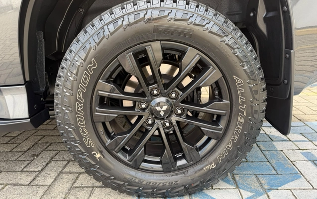 imagem-https://www.socarrao.com.br/sc-vehicle-images-prod/3330291/1787173818886-003_ea9751b091f938476add21c8c831c266.jpeg