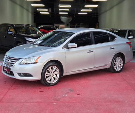 Nissan Sentra 2015 Prata — foto 1 de 3