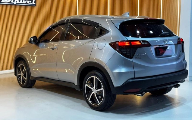 imagem-https://www.socarrao.com.br/sc-vehicle-images-prod/3330463/1789583996997-8374421_5_B_33c26f5165.jpeg