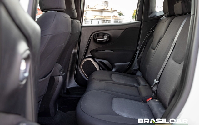 imagem-https://www.socarrao.com.br/sc-vehicle-images-prod/3330524/1787174912916-003_a3d8f9c75601076f46d9e3a4145a04fd.jpg