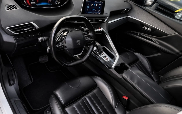imagem-https://www.socarrao.com.br/sc-vehicle-images-prod/3330528/1789498684753-MY5Q7TEI2DjlHGvVXc5bdivX9PBPu4Sv.jpg