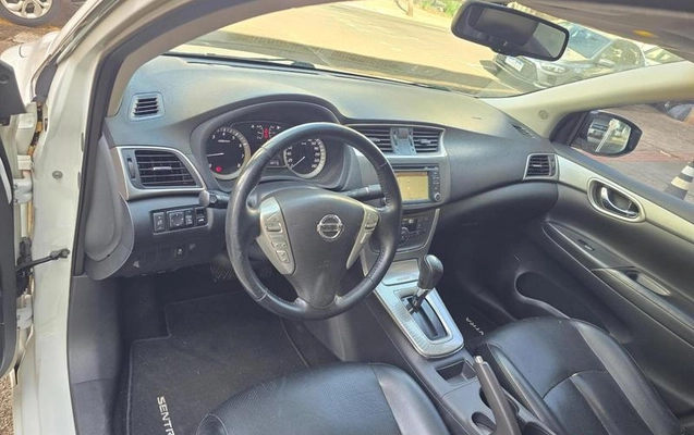imagem-https://www.socarrao.com.br/sc-vehicle-images-prod/3331531/1787178136704-8396784_13_B_e76eea70d9.jpeg
