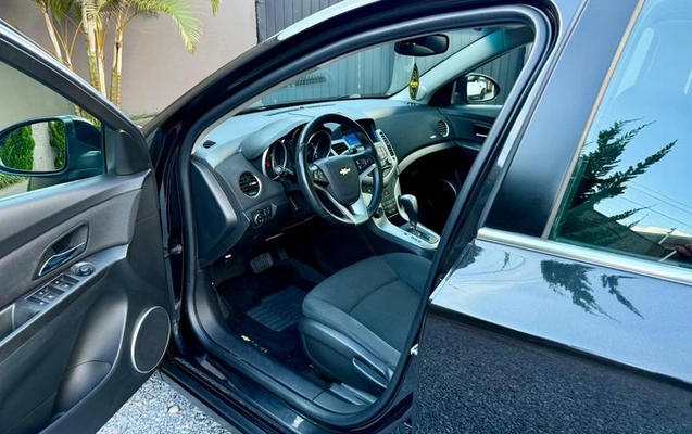 imagem-https://www.socarrao.com.br/sc-vehicle-images-prod/33316/1779293235737-7075234_9_B_52f474e6f8.jpeg