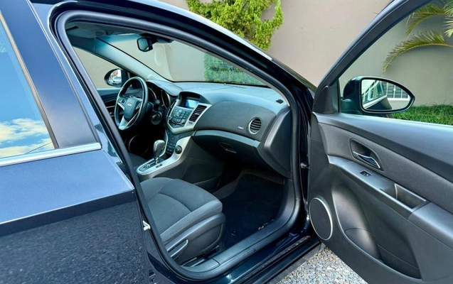 imagem-https://www.socarrao.com.br/sc-vehicle-images-prod/33316/1779293235740-7075234_12_B_860fdc57be.jpeg