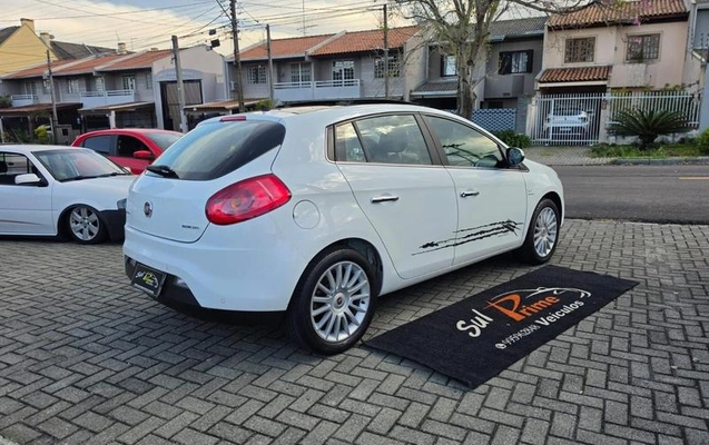 imagem-https://www.socarrao.com.br/sc-vehicle-images-prod/3331957/1787179429200-8271524_17_B_cae189af78.jpeg