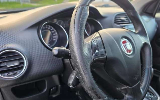 imagem-https://www.socarrao.com.br/sc-vehicle-images-prod/3331957/1787179429214-8271524_4_B_634c86fecc.jpeg