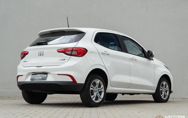 imagem-https://www.socarrao.com.br/sc-vehicle-images-prod/3332263/1787180528801-8009174_5_B_44a3b261cc.jpeg