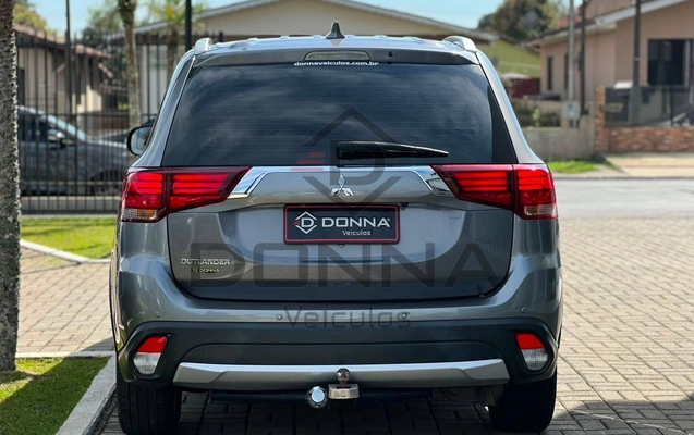 imagem-https://www.socarrao.com.br/sc-vehicle-images-prod/3339141/1789822263052-fad7c80aa7004fd0bcd5583438db4ccc_1787148496747.jpg