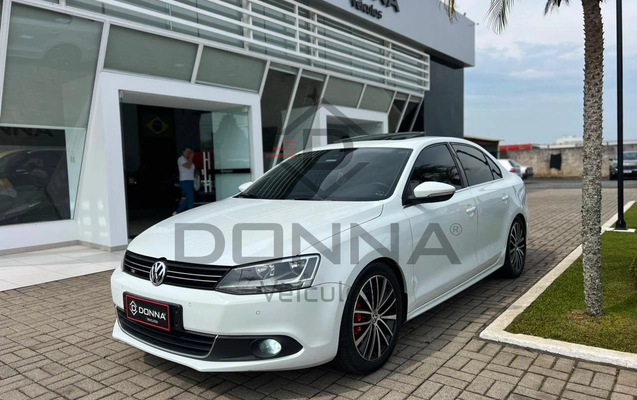 imagem-https://www.socarrao.com.br/sc-vehicle-images-prod/3339169/1787238306164-ee85c9b23f8f4072ba773cca68357fb8_1787238242036.jpg
