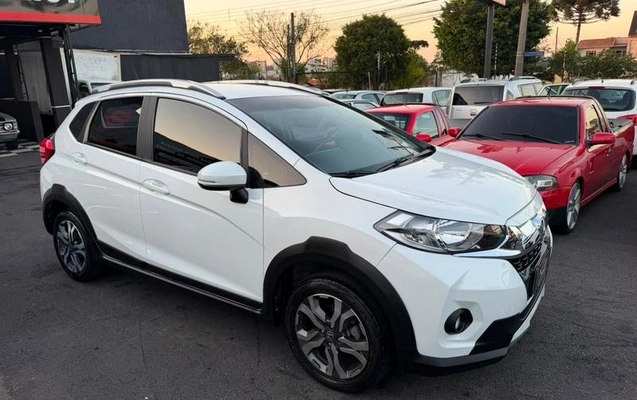 imagem-https://www.socarrao.com.br/sc-vehicle-images-prod/3339188/1787227674819-8397074_10_B_44a39e7855.jpeg