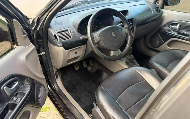 imagem-https://www.socarrao.com.br/sc-vehicle-images-prod/3339226/1792699836540-8323168_10_B_2022ffc26b.jpeg