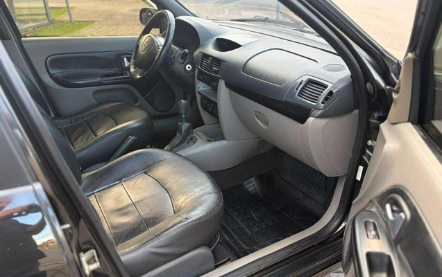 imagem-https://www.socarrao.com.br/sc-vehicle-images-prod/3339226/1792699836543-8323168_10_B_13b34fc055.jpeg