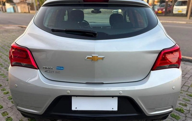 imagem-https://www.socarrao.com.br/sc-vehicle-images-prod/3339241/1789591282352-8356633_3_B_91b86df50b.jpeg