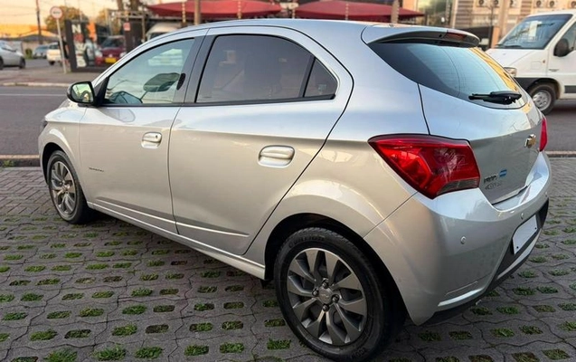 imagem-https://www.socarrao.com.br/sc-vehicle-images-prod/3339241/1789591282364-8356633_12_B_bf003d31f3.jpeg
