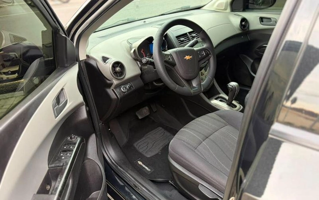 imagem-https://www.socarrao.com.br/sc-vehicle-images-prod/3339304/1792699843369-8275029_6_B_8a6d91bf41.jpeg