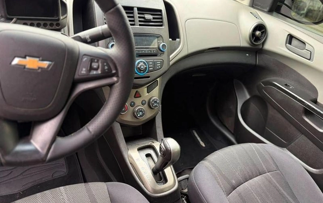 imagem-https://www.socarrao.com.br/sc-vehicle-images-prod/3339304/1792699843371-8275029_6_B_cc0651d349.jpeg