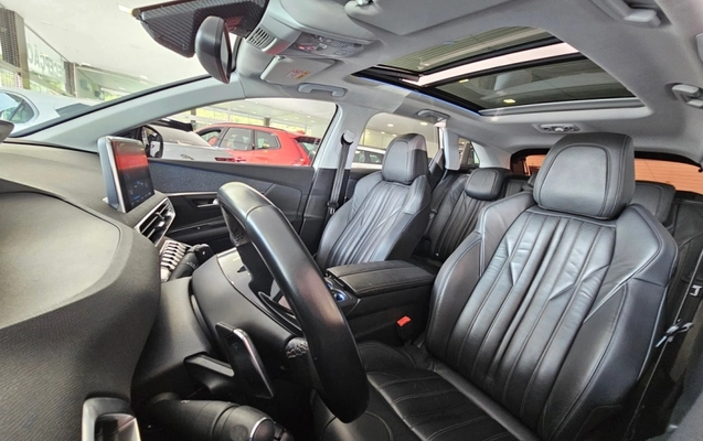 imagem-https://www.socarrao.com.br/sc-vehicle-images-prod/3339320/1789239591505-yd7jg6NgGzie2BESR3eSZfiTUZuCMRS0.jpg