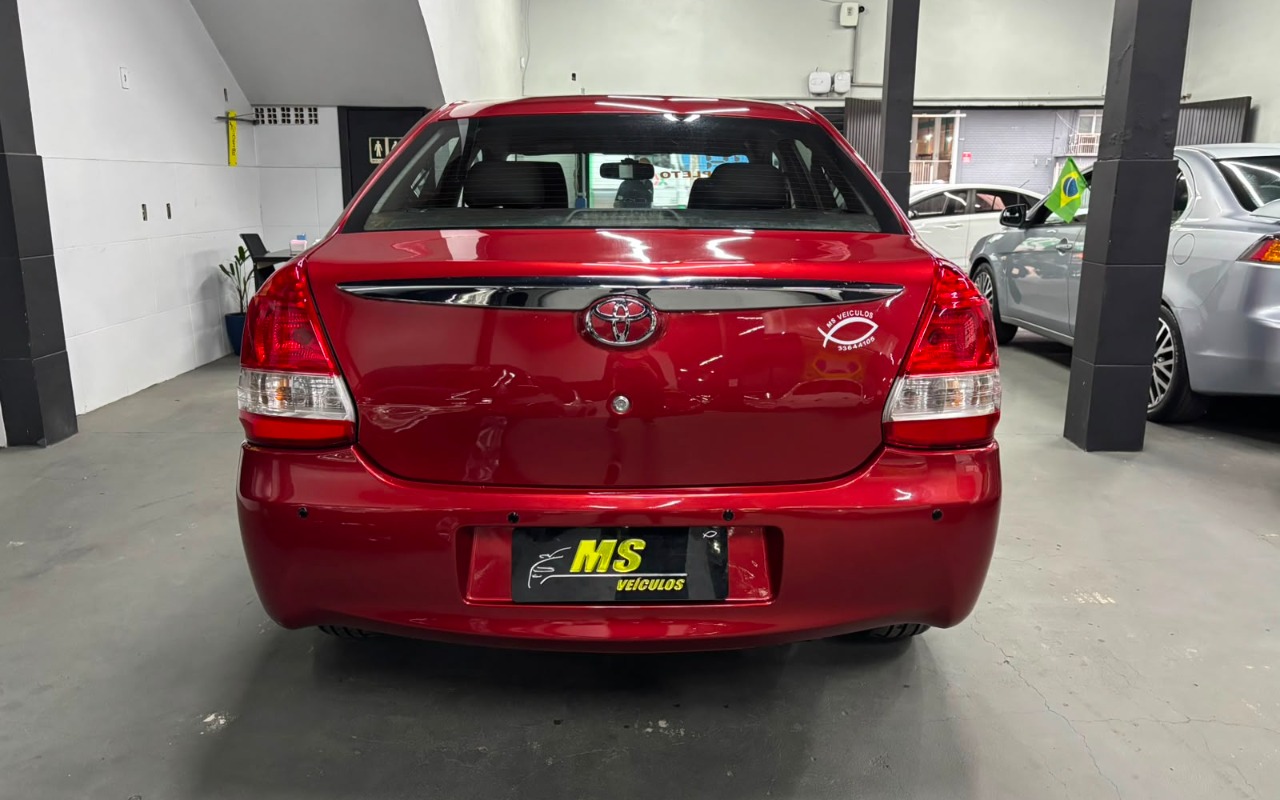 imagem-https://www.socarrao.com.br/sc-vehicle-images-prod/3339456/1787229844248-V2hhdHNBcHAgSW1hZ2UgMjAyNi0wOC0yMCBhdCAwOS4zNi40NCAoMSkuanBlZw.jpeg