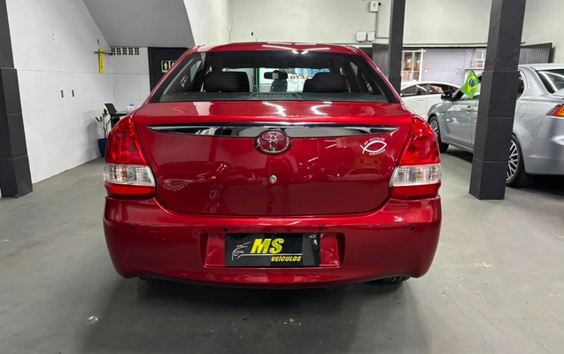 imagem-https://www.socarrao.com.br/sc-vehicle-images-prod/3339456/1787229844248-V2hhdHNBcHAgSW1hZ2UgMjAyNi0wOC0yMCBhdCAwOS4zNi40NCAoMSkuanBlZw.jpeg