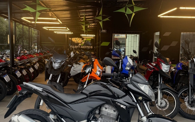imagem-https://www.socarrao.com.br/sc-vehicle-images-prod/3339502/1787230136992-NzU5NTc0OTA3XzE4MTIwNDU0OTkwODQyMjQ4XzE5NTA4NzU2OTA2NzkzNDU1OTFfbi5qcGc.jpg