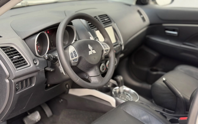 imagem-https://www.socarrao.com.br/sc-vehicle-images-prod/3339503/1787230183978-9213151d-f524-4dae-9ba2-a8a9f0421e18.jpg