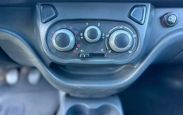 imagem-https://www.socarrao.com.br/sc-vehicle-images-prod/3339595/1787230723617-d45399b0c8824d4095f9b64d5be385da_1787230638473.jpg