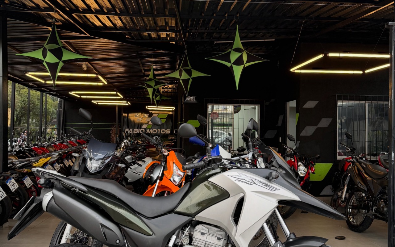 Honda XRE 300/ 300 ABS/ FLEX  na cor Verde em Curitiba / PR - 3339725