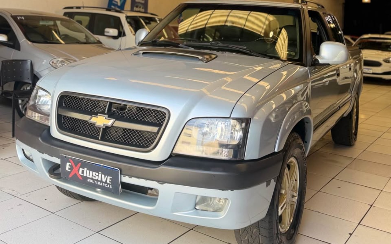 imagem-https://www.socarrao.com.br/sc-vehicle-images-prod/3339815/1787231224042-UzEwIDIwMDgxLmpwZw.jpg