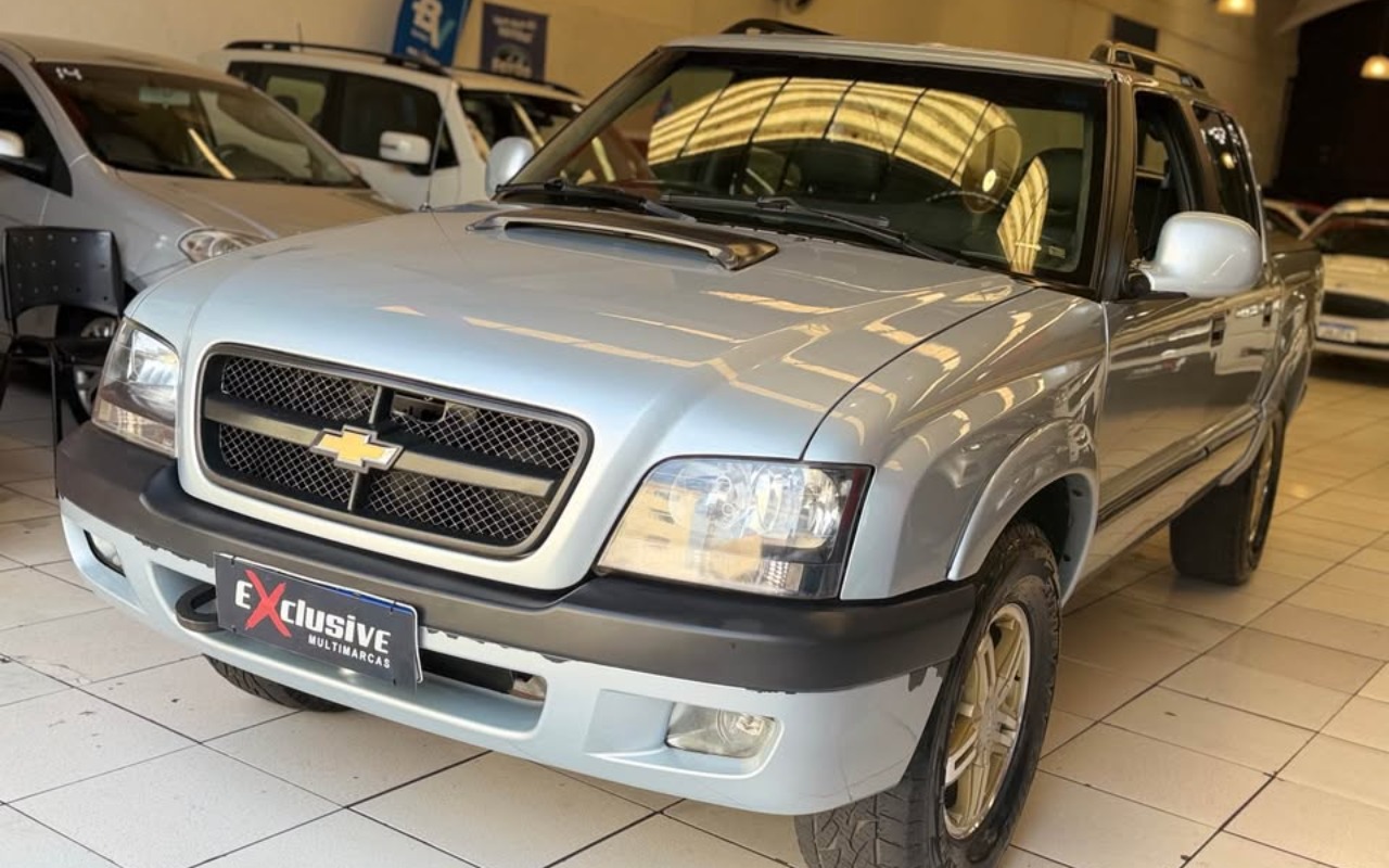 imagem-https://www.socarrao.com.br/sc-vehicle-images-prod/3339815/1787231224585-UzEwIDIwMDg0LmpwZw.jpg