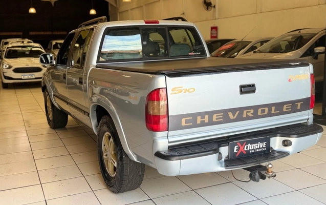 imagem-https://www.socarrao.com.br/sc-vehicle-images-prod/3339815/1787231225071-UzEwIDIwMDg3LmpwZw.jpg
