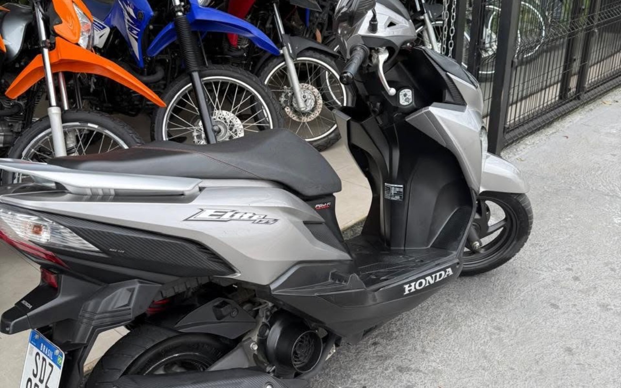 imagem-https://www.socarrao.com.br/sc-vehicle-images-prod/3339913/1787231522874-NzcyNjc3MzUzXzE4MTIxODE3OTcxODQyMjQ4XzcyOTYyNTQ1MjYwNzU0MDU2MzBfbiAoMSkuanBn.jpg