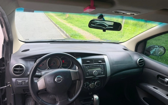 imagem-https://www.socarrao.com.br/sc-vehicle-images-prod/3340023/1787691344025-MTAuanBlZw.jpeg
