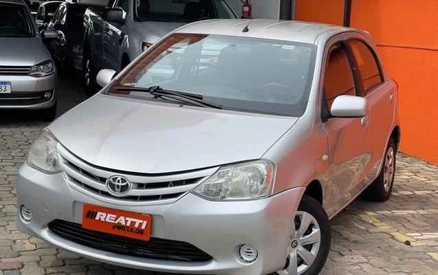 imagem-https://www.socarrao.com.br/sc-vehicle-images-prod/3340141/1790002470975-8393958_1_B_a3861c8c53.jpeg