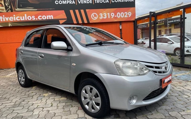 imagem-https://www.socarrao.com.br/sc-vehicle-images-prod/3340141/1790002470975-8393958_3_B_9f00bca4b3.jpeg