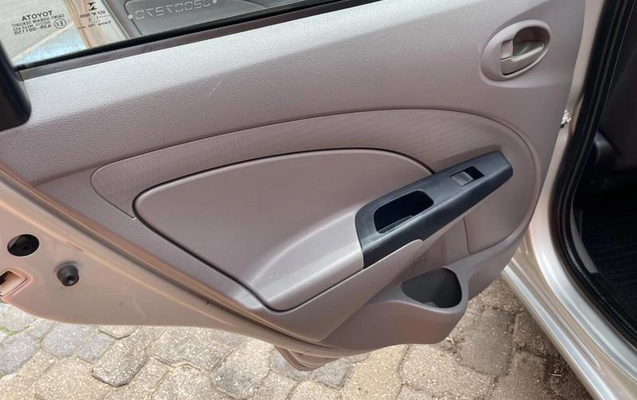 imagem-https://www.socarrao.com.br/sc-vehicle-images-prod/3340141/1790002470982-8393958_12_B_3bdae7a60c.jpeg