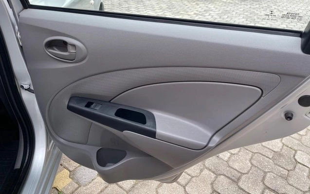 imagem-https://www.socarrao.com.br/sc-vehicle-images-prod/3340141/1790002470991-8393958_17_B_71304ed6f4.jpeg
