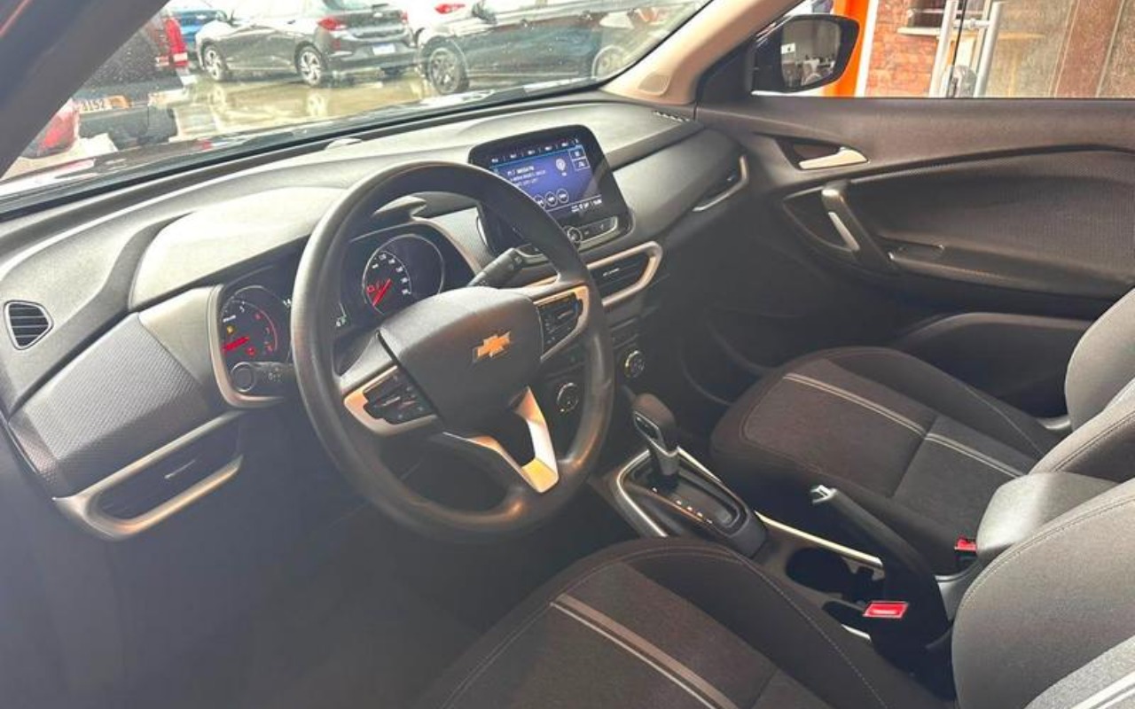 imagem-https://www.socarrao.com.br/sc-vehicle-images-prod/3340554/1787234558155-ODM1NzE3N18xX0JfNzMyMDBkYzkzNS5qcGVn.jpeg