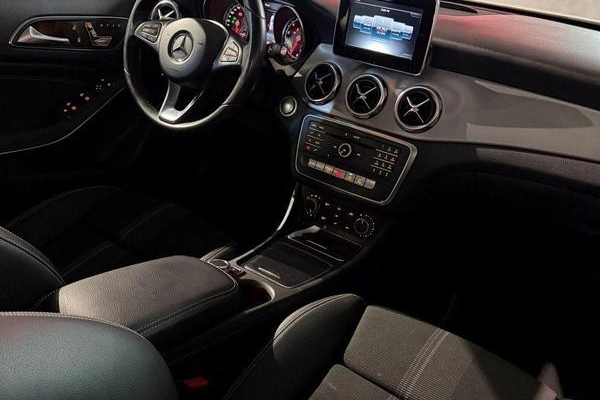 imagem-https://www.socarrao.com.br/sc-vehicle-images-prod/3340617/1787602764331-8249304_9_B_4dda375fc7.jpeg