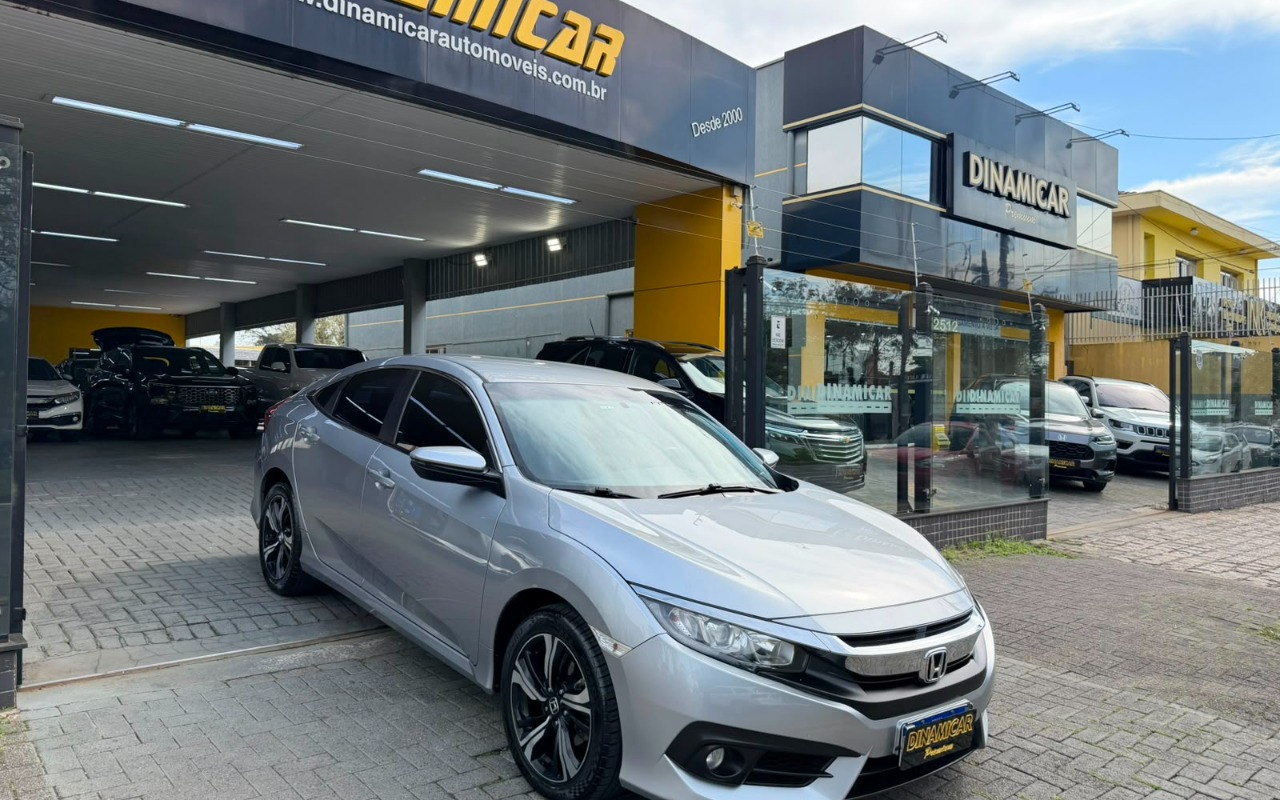 Honda Civic 2017 Prata — foto 1 de 3