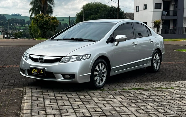 imagem-https://www.socarrao.com.br/sc-vehicle-images-prod/3340681/1787234955683-35bc009060fb4237ba7da0febe8a2d8e_1787234814168.jpg