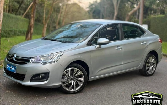 imagem-https://www.socarrao.com.br/sc-vehicle-images-prod/3340725/1789674806620-8377008_16_B_ef80fd4936.jpeg