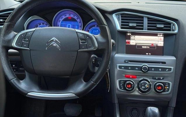 imagem-https://www.socarrao.com.br/sc-vehicle-images-prod/3340725/1789674806636-8377008_9_B_26a2a91d20.jpeg