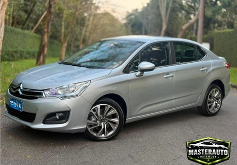 Citroën C4 Lounge 2017 Prata — foto 1 de 3