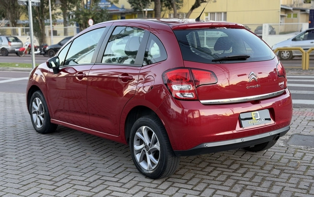 imagem-https://www.socarrao.com.br/sc-vehicle-images-prod/3340831/1787235479785-1_113612.jpg