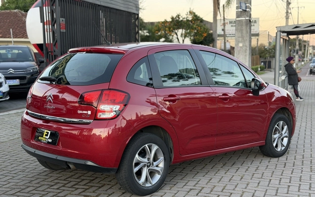 imagem-https://www.socarrao.com.br/sc-vehicle-images-prod/3340831/1787235479786-1_113613.jpg