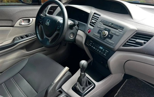 imagem-https://www.socarrao.com.br/sc-vehicle-images-prod/3340838/1787235488816-bd0bca9c5fa8412aa449290ac05c25a3_1787235363884.jpg