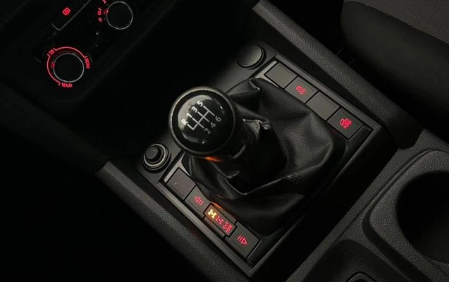imagem-https://www.socarrao.com.br/sc-vehicle-images-prod/3340899/1789230352544-8262557_3_B_70e22e1aec.jpeg