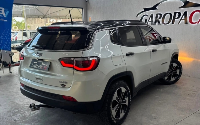 imagem-https://www.socarrao.com.br/sc-vehicle-images-prod/3341095/1787237173433-NzgwMzIzMDgxXzE4NDU1NTQwOTUzMTQzMDE1Xzc2MjEyNDA4MzU0MTkyODU1OThfbi5qcGc.jpg